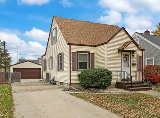 7811 21st Ave, Kenosha, WI 53143