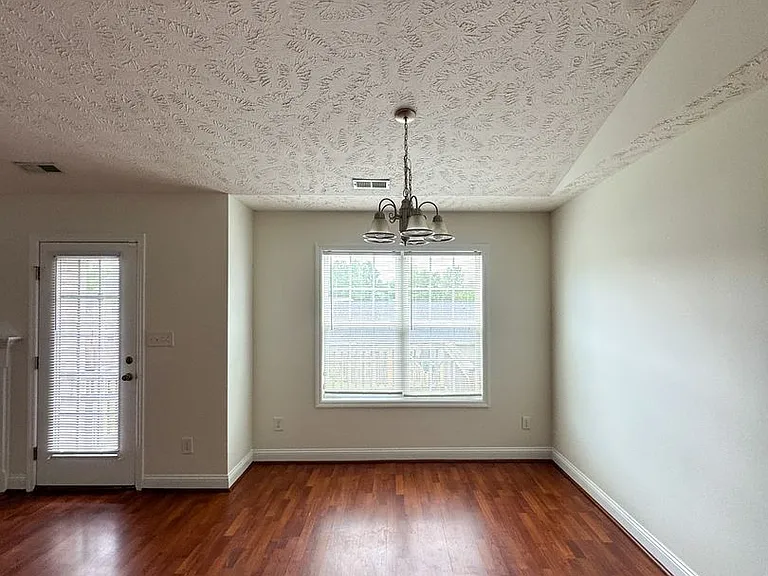 169 Wolfpoint Dr — Photo 6