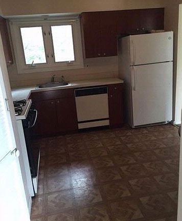 2nd image of 28 Van Buren Ave