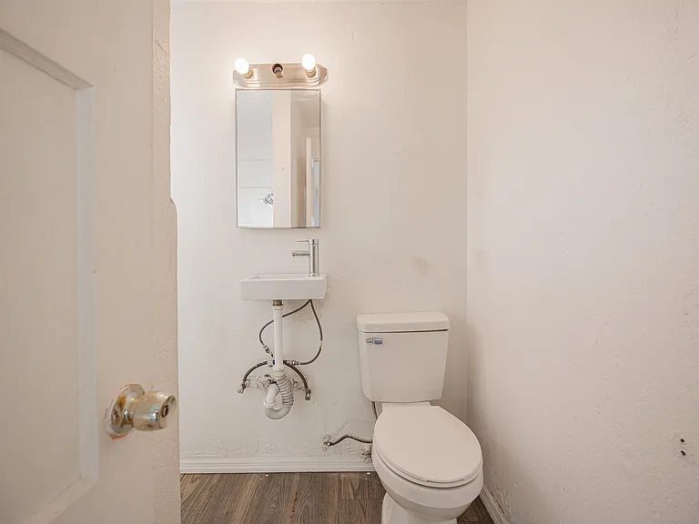 2537 E Willetta, Phoenix Az — Photo 13
