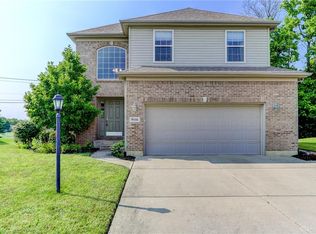 9116 Rolling Greens Trl, Miamisburg, OH 45342