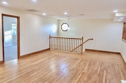 3rd image of 9 South St #31