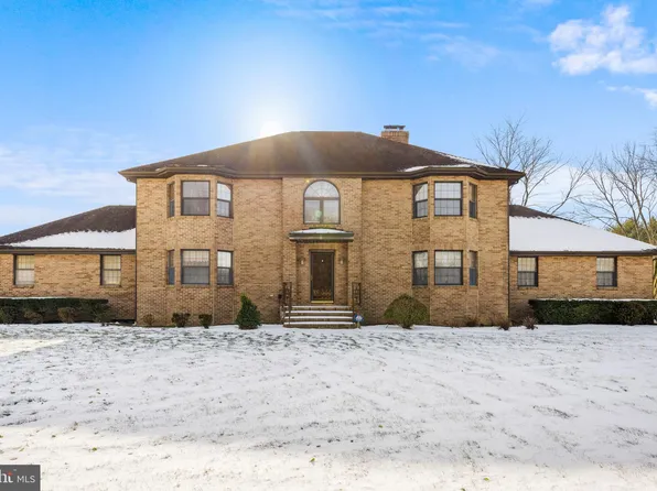 4451 E Chestnut Ave, Vineland, NJ 08361