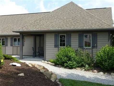 5th image of 8243 Willowspring Ct