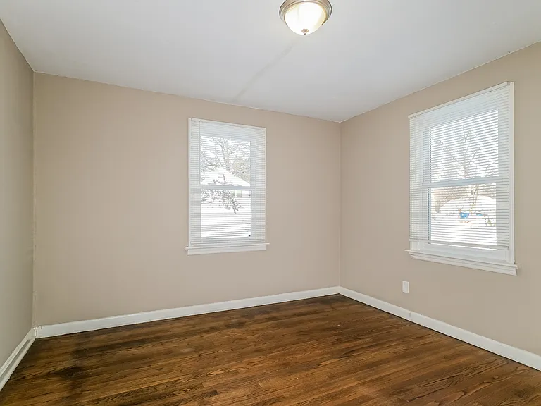 2214 Huntington Ave — Photo 9