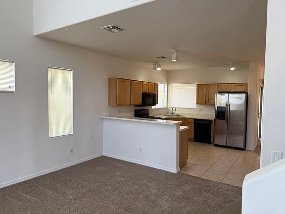 4th image of 144 E Calle Del Rondador