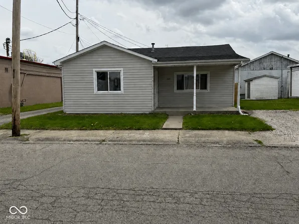 1681 R Ave, New Castle, IN 47362