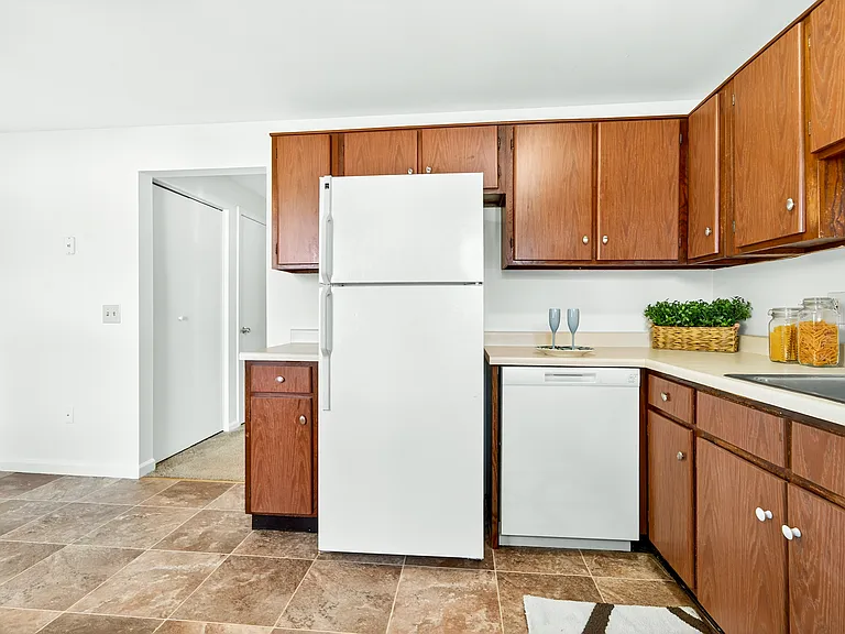 Northampton Apartments — Photo 6