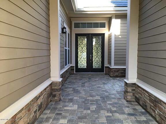 4th image of 332 Deer Valley Dr