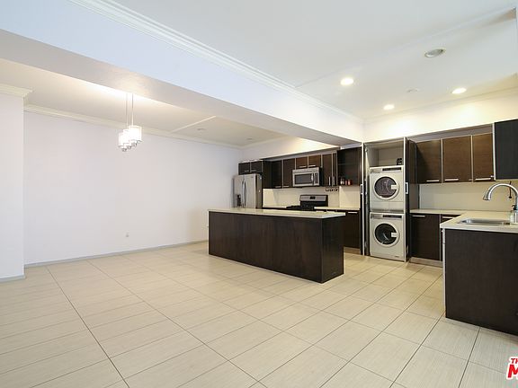 2nd image of 1717 Malcolm Ave APT 202