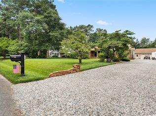 11704 Ivywood Rd, Chester, VA 23831