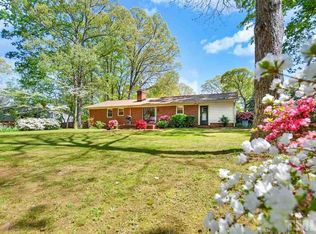 1204 Kingston Ridge Rd, Cary, NC 27511