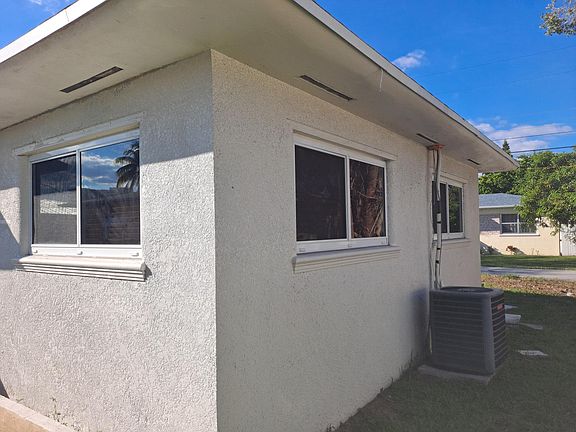 5th image of 1647 NE 124th Ln
