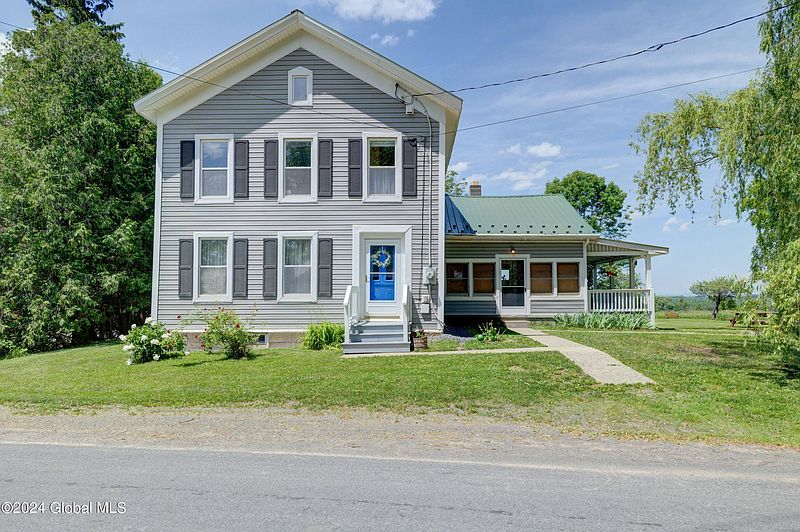 2nd image of 575 W Lykers Road