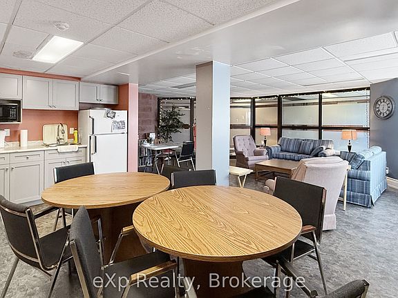 5th image of 536 11th Ave #604