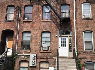 79 Chambers St, Newburgh, NY 12550