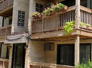 8431 W Bryn Mawr Ave APT 1SW, Chicago, IL 60631