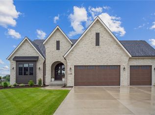 11226 Twilight Dr, West Des Moines, IA 50266