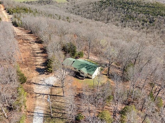 4th image of 10974 Ricks Dr