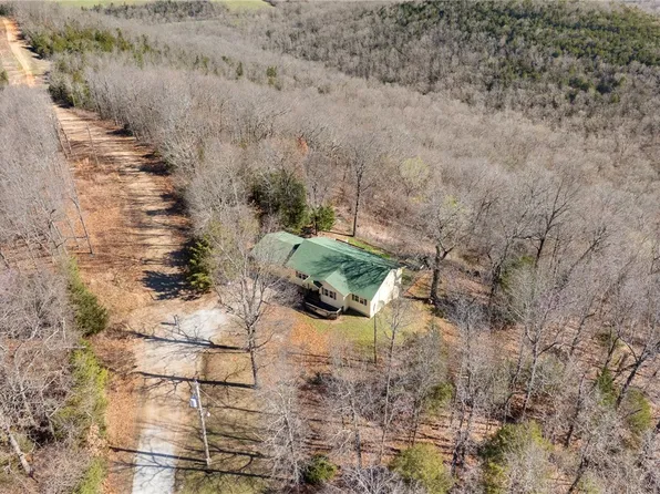 10974 Ricks Dr, Harrison, AR 72601