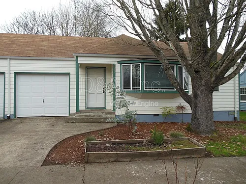 2855 NW Lincoln Ave Photo 1