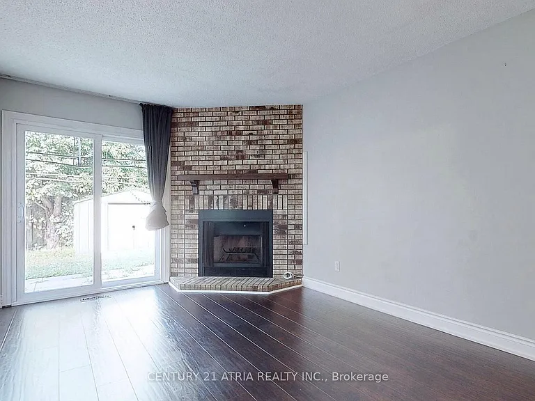 92 Jaffray Rd #UPPER — Photo 7