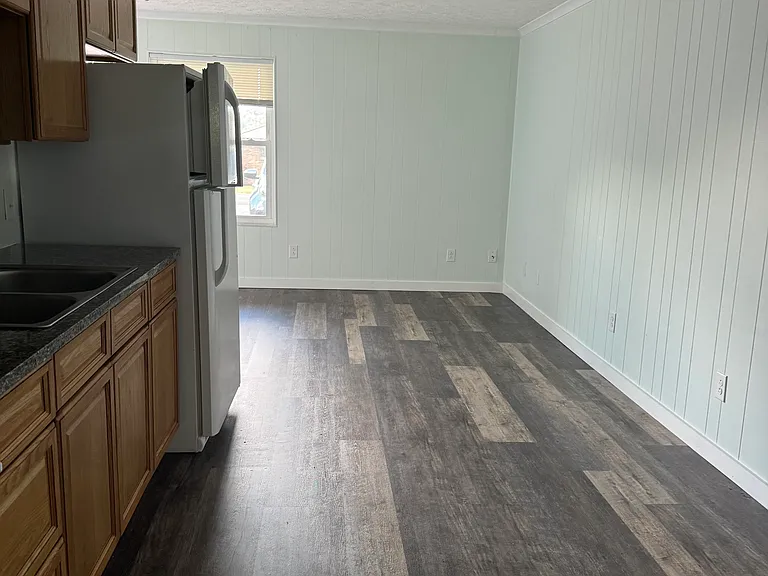 642 Oak Grove Rd #7 — Photo 3