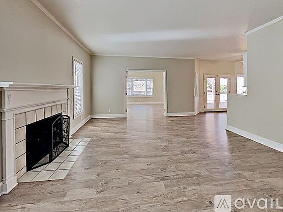 5th image of 22843 White Pine Pl