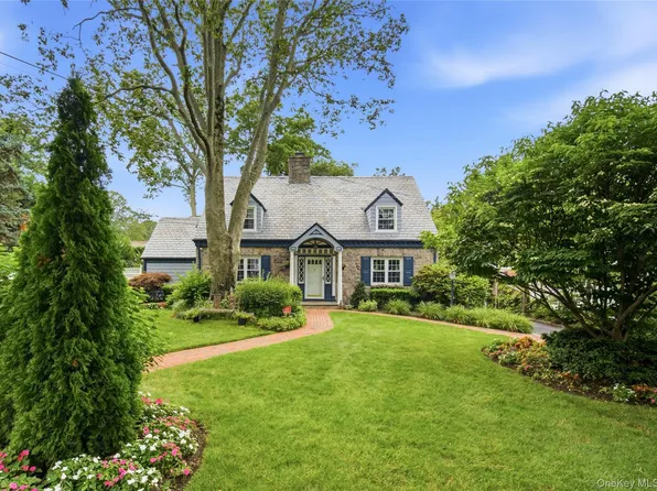 3 Carnegie Avenue, Cold Spring Harbor, NY 11724