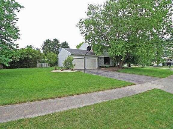 4th image of 8205 Maugham Dr