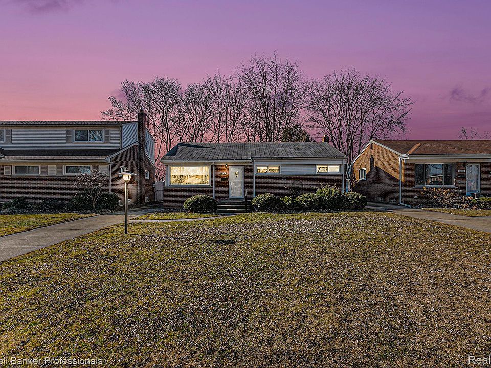 1st image of 22904 Brookdale Blvd