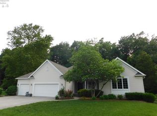 78 Ridgeview Cir, Milan, OH 44846