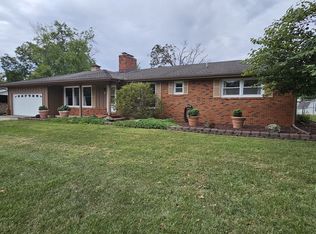 3 Linnview Dr, Mount Vernon, IL 62864