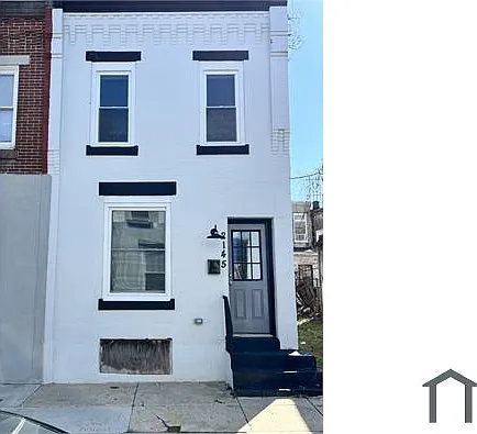 2145 N Dover St — Photo 2