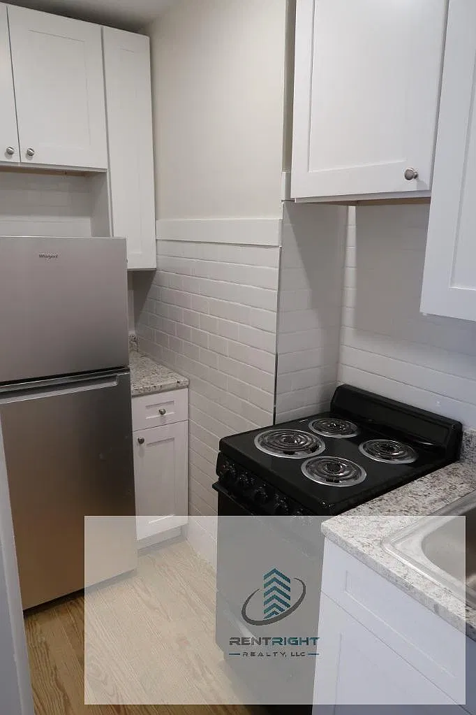 Studio, 1.0 bath, 450 sqft, $1,200 — Photo 1