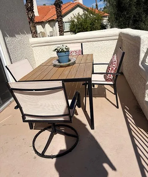 726 Vista Lago Dr N — Photo 31