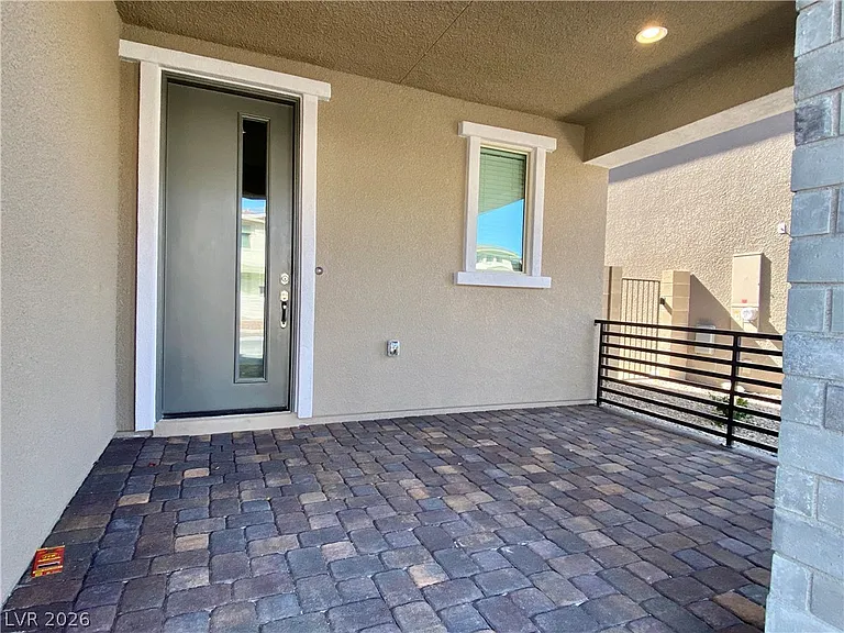 463 Morro Strand Ave — Photo 3