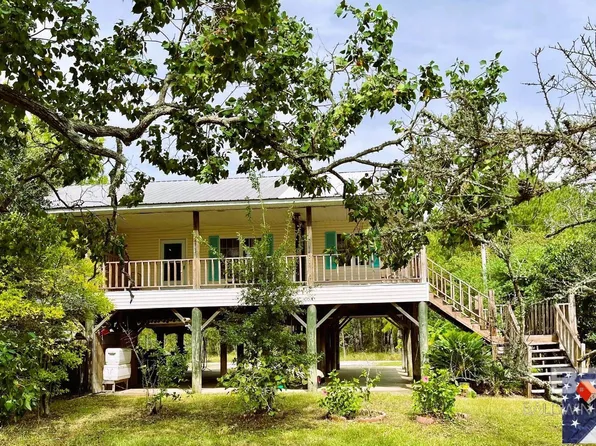 16618 White Ln, Gulf Shores, AL 36542