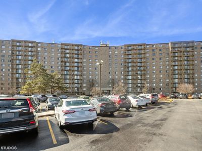 6340 Americana Dr APT 819, Willowbrook, IL, 60527