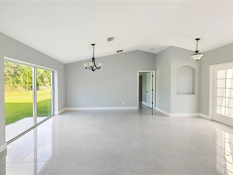 116 Ridgemont Dr — Photo 14