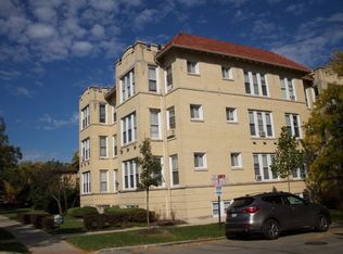 829 Dobson St APT 3, Evanston, IL 60202