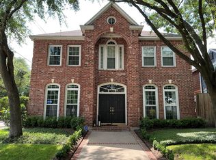 5820 Charlotte St, Houston, TX 77005
