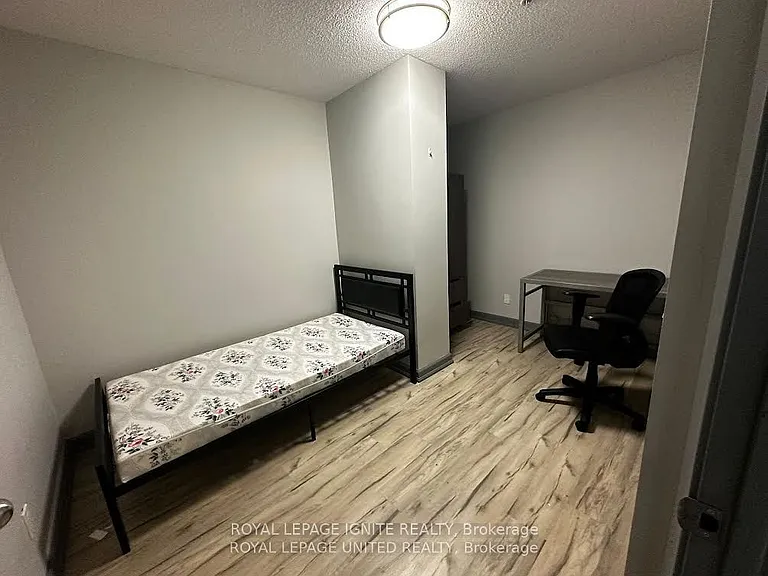 258 A Sunview St #111 — Photo 8
