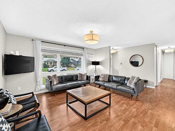 5th image of 119 N Maitland Rise NE