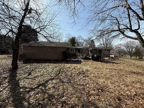 2nd image of 6915 Rink Dr