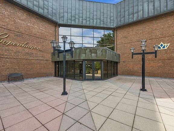 3rd image of 406 Paradise Rd APT 3H