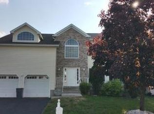 22 Continental Ct, South River, NJ