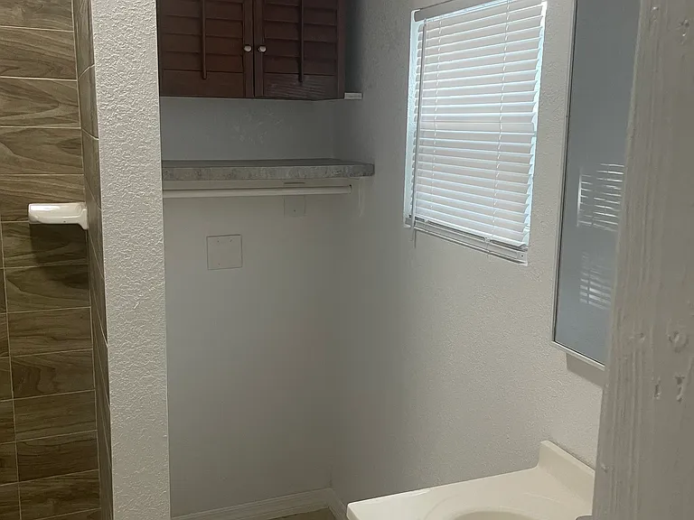 1702 E Chelsea St #B — Photo 7