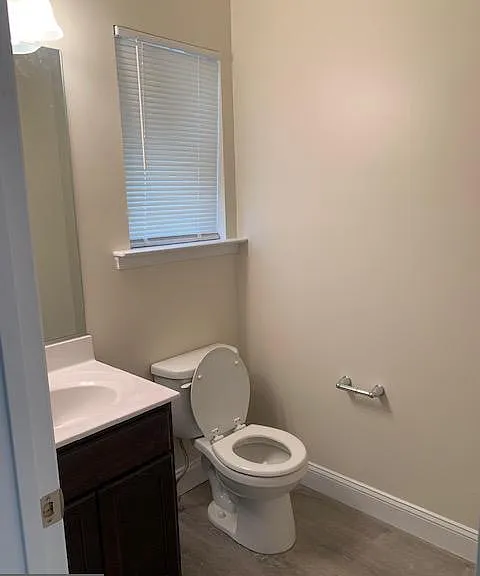 9208 Dayton Ave — Photo 10