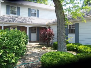 707 N 3rd St APT 4, Fairbury, IL 61739
